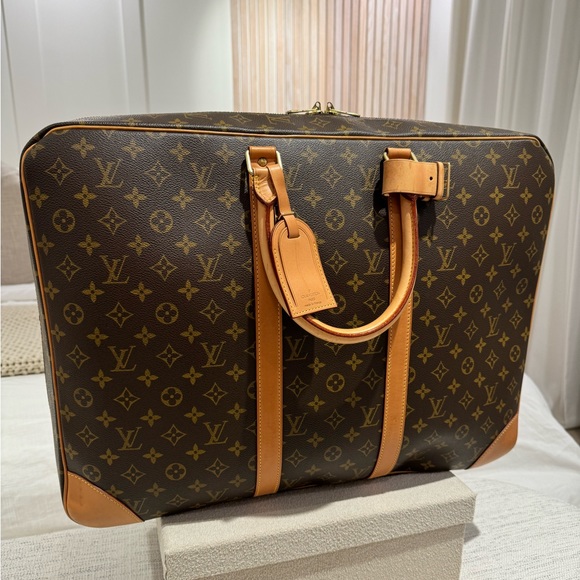 Louis Vuitton Porte Documents Voyage leather handbag - Picture 3 of 12